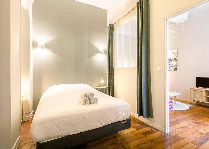 Terrasse Saint Michel アパート ディジョン